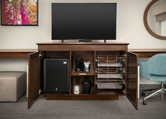 Hampton Inn & Suites Portland / Hillsboro - Evergreen Park