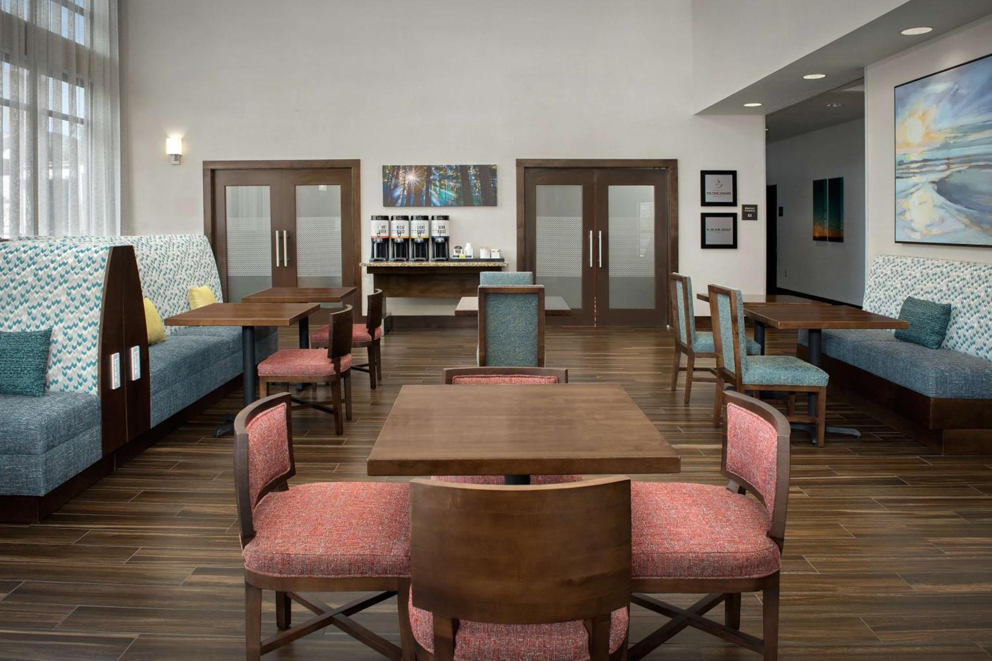 Hampton & Portland/hillsboro-evergreen Park Hotel 3*